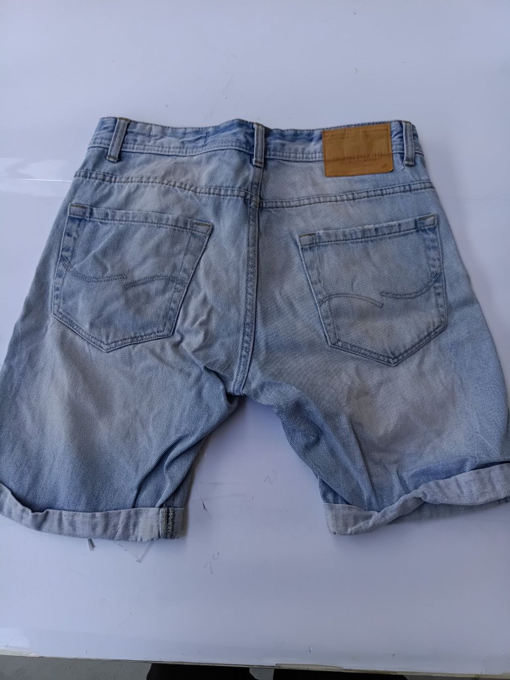 Jeans: Jack&Jones Jeans Shorts – Usato da Wängi venduto da Ladys_First 1
