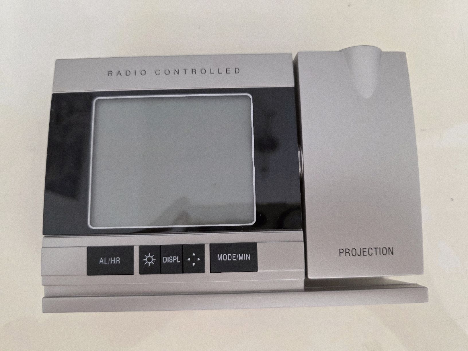 Sveglie: wecker Radiocontroll digital deckenanzeige neu – Nuovo (secondo la descrizione) da wetzikon venduto da Bestedienste