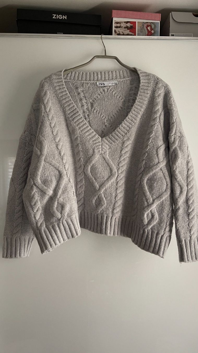 Zara Pulls & Sweat-shirts: Zara Pullover grau – D'occasion à Lausen par sim_hgp6