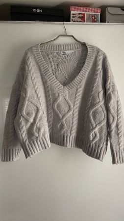 Zara Pullover grau