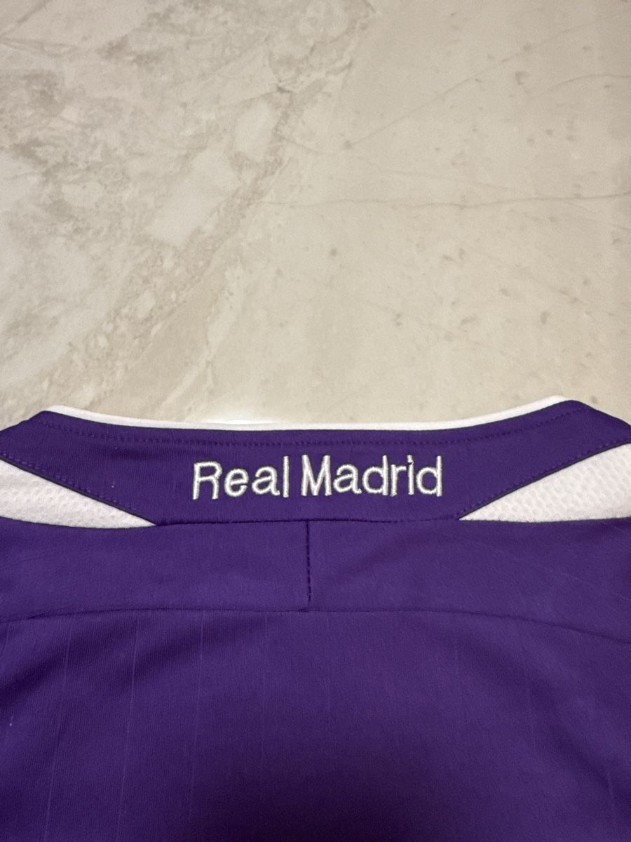 Adidas Canottiere & Pantaloni: Real Madrid Ronaldo Trikot lila – Nuovo (secondo la descrizione) da Bronschhofen venduto da leo_99hp 7