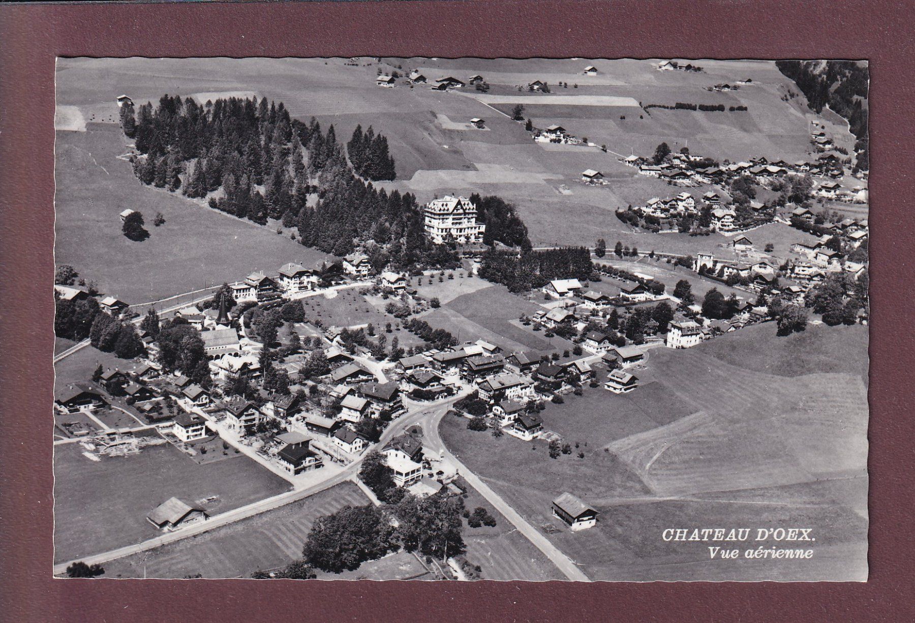 Cartoline postali: Vue aérienne - CHÂTEAU D'OEX – Usato da Pully venduto da nicecards