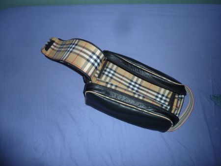 sac en cuir pour vos chaussures de golf marque BURBERRY GOLF