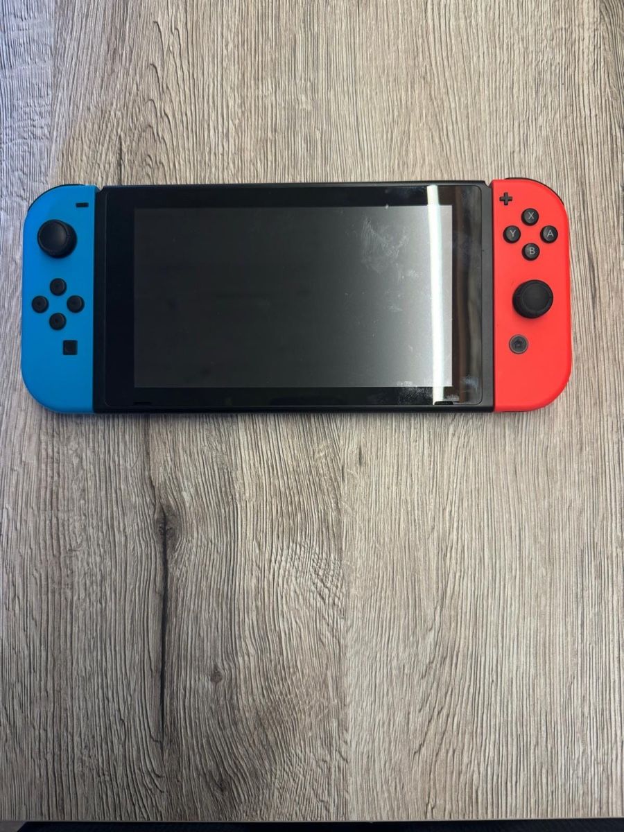 Nintendo Konsolen: Nintendo Switch Dock mit Kabeln guter Zustand – Gebraucht aus Zürich von papaplatte 1
