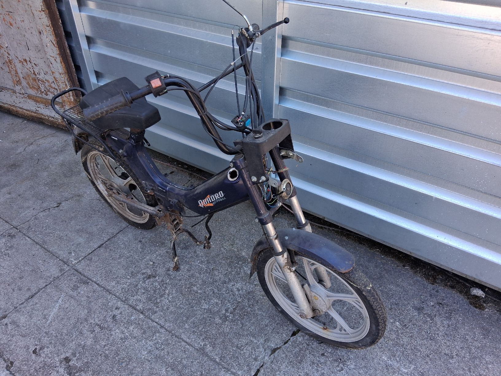 Tomos Ciclomotori: Töffli Mofa Moped TOMOS Quadro – Difettoso da Burgdorf venduto da zweiradwerkstatt 1