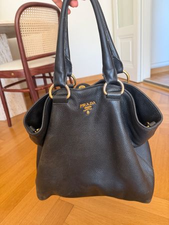 PRADA Tasche und Portemonnaie