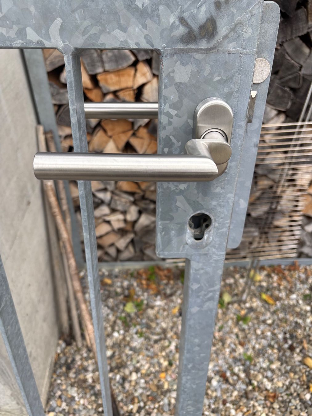Geländer: Feuerverzinktes Terrassen / Gartentor – Gebraucht aus Wangen b. Olten von Wangen14 3