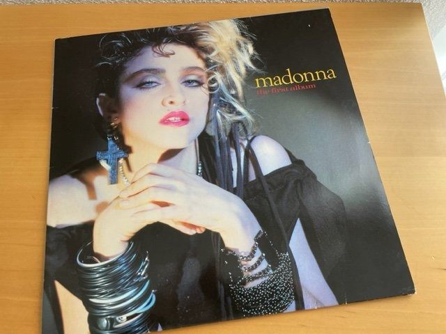 Dischi in vinile: Madonna Fan-Set, Vinyl, CD, Schale, Flyer – Usato da Embrach venduto da Rondamaro 1