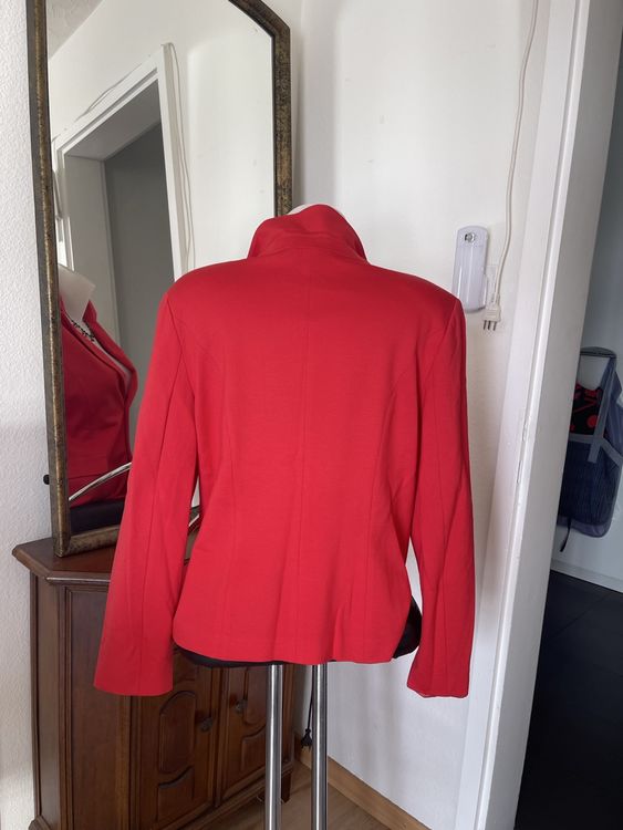 Marc Cain Giacche: Jolie veste  MARCCAIN rouge 6/ L neuve liquidation totale – Nuovo (secondo la descrizione) da Kloten venduto da Vermicelles 2