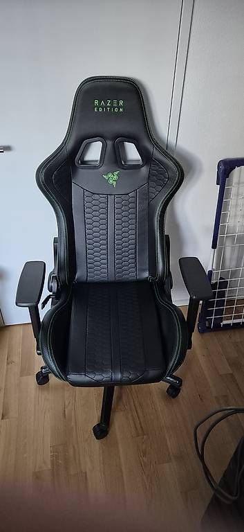Chaises: Razer Gamingstuhl – D'occasion à Embrach par 19h_s8nk