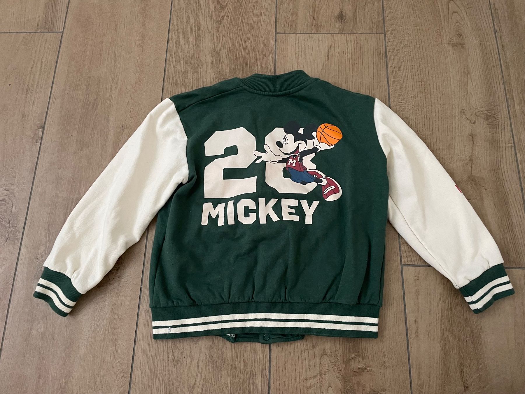 Jacken & Mäntel: Sweatjacke von Sinsay Gr. 122 – Gebraucht aus Waltenschwil von hansnine
