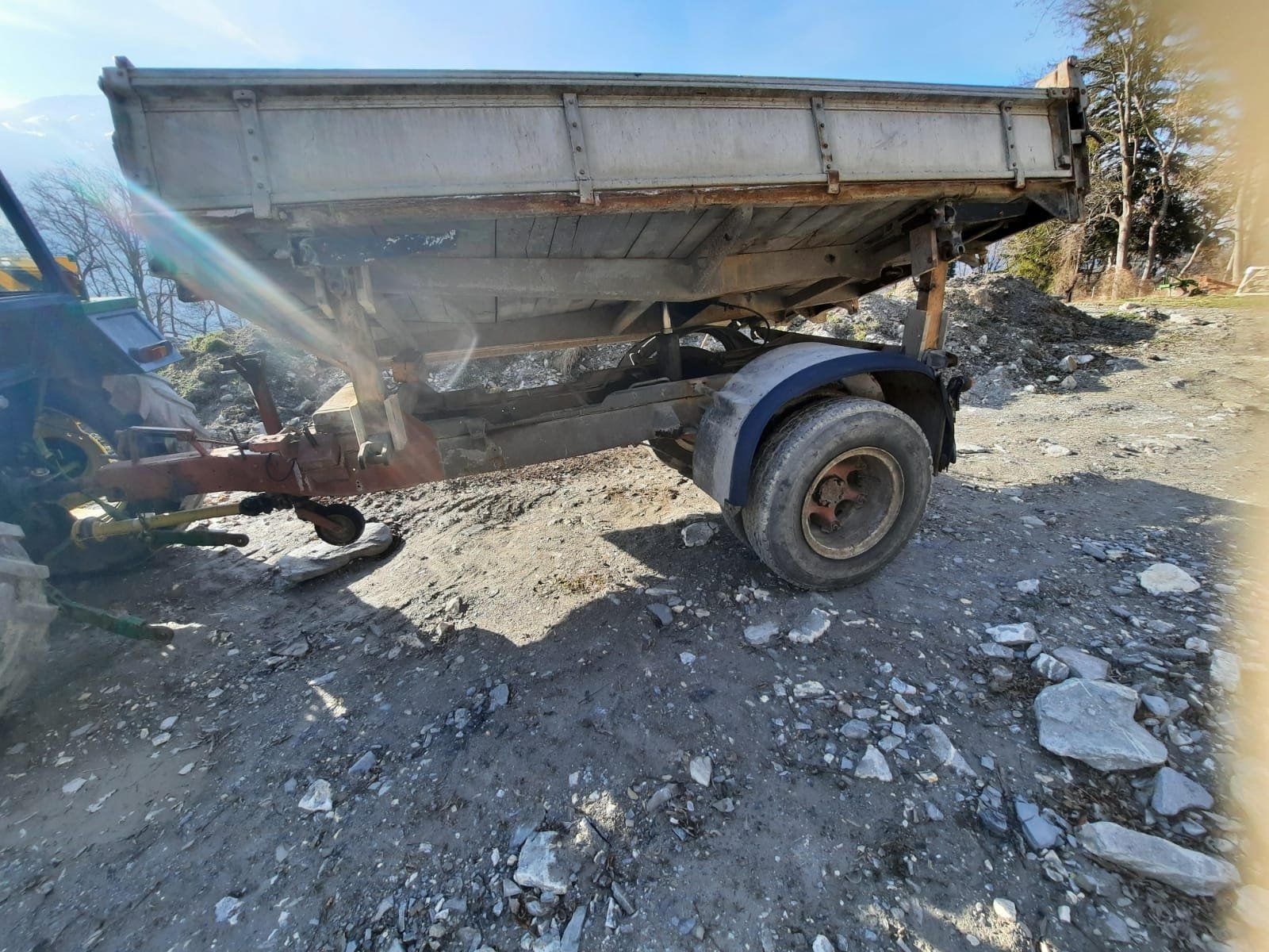 Kipper: Kipper Dreiseitenkipper LKW Traktor mit Auflaufbremse – Gebraucht aus Wangs von Whitewolf_X_