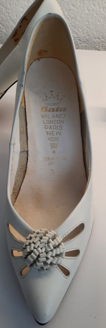 Scarpe da donna: Damenschuhe Weiss – Nuovo (secondo la descrizione) da Reinach AG venduto da vista 3