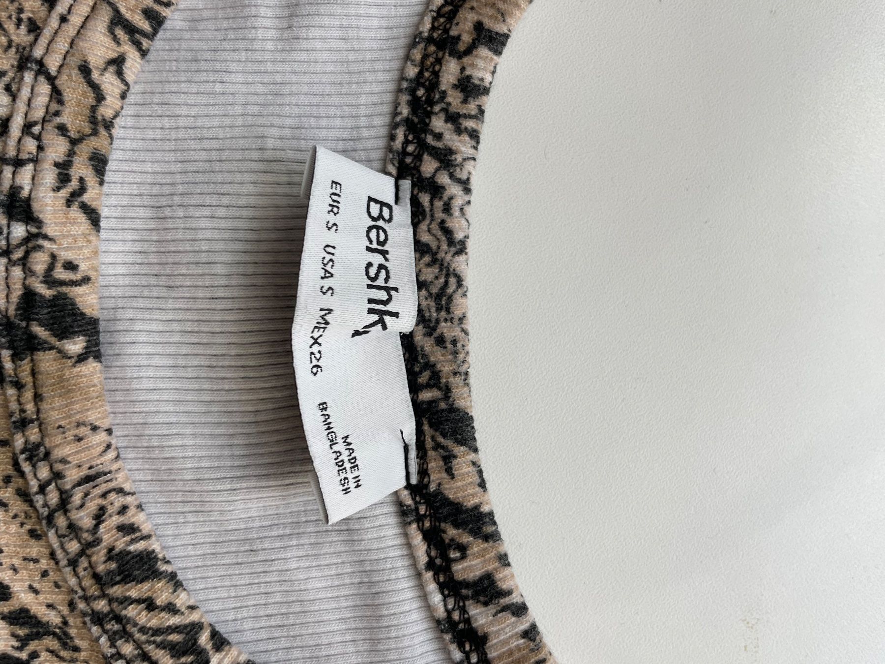 Maglioni & Felpe: Bershka Pullover – Usato da Hägglingen venduto da _Mel4nie_