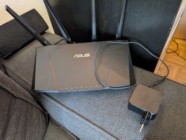 ASUS RT-AC87U Dual-Band WLAN Router AC2400 inkl. Netzteil