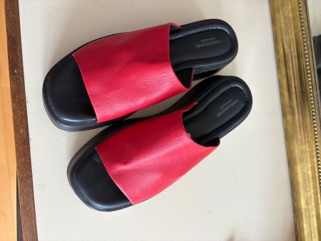 Neue Vagabond Sandalen