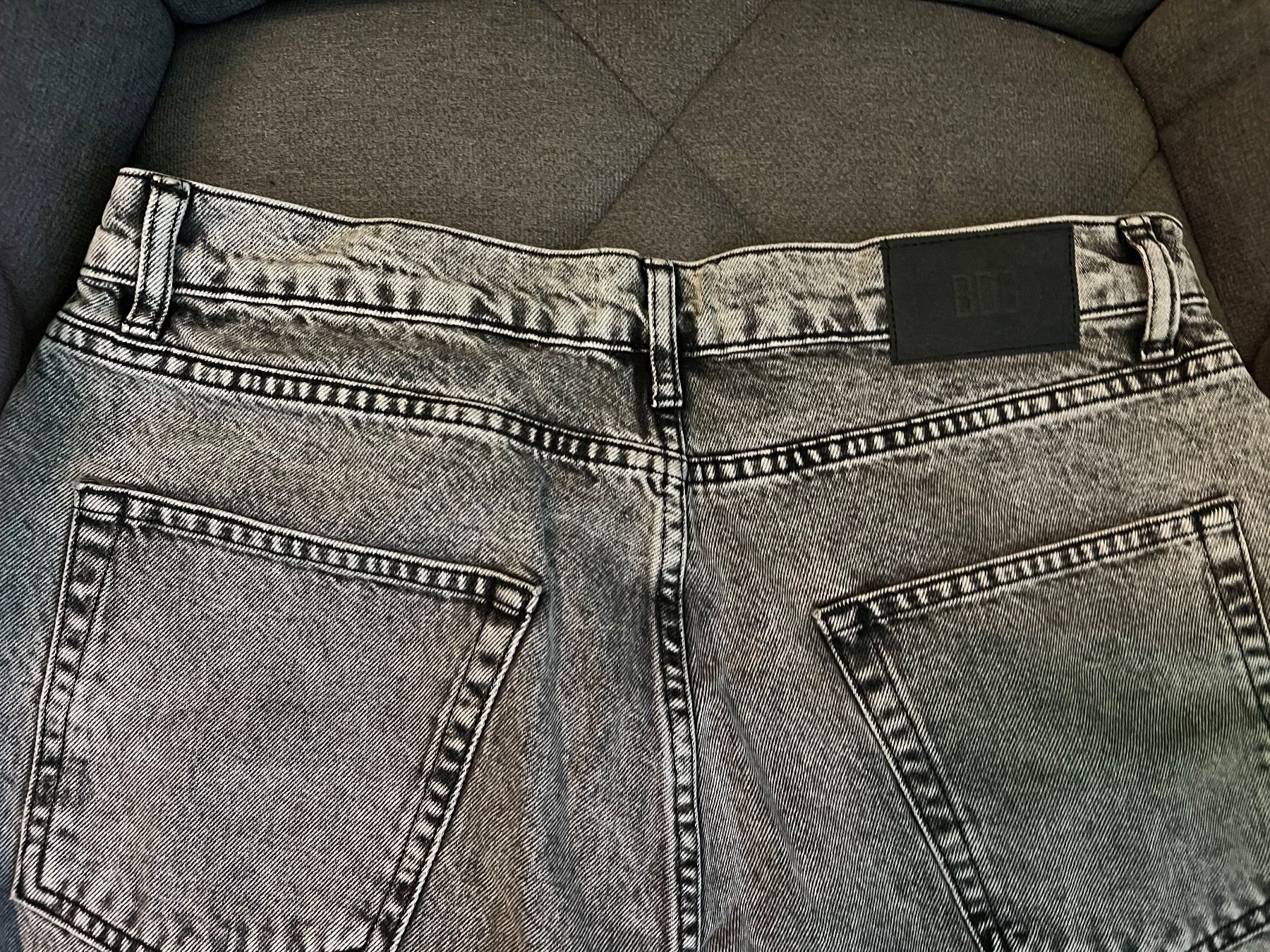 Hosen: 2 Paar Shorts NEU! BDG – Neu (gemäss Beschreibung) aus Allschwil von GrenzWert 2