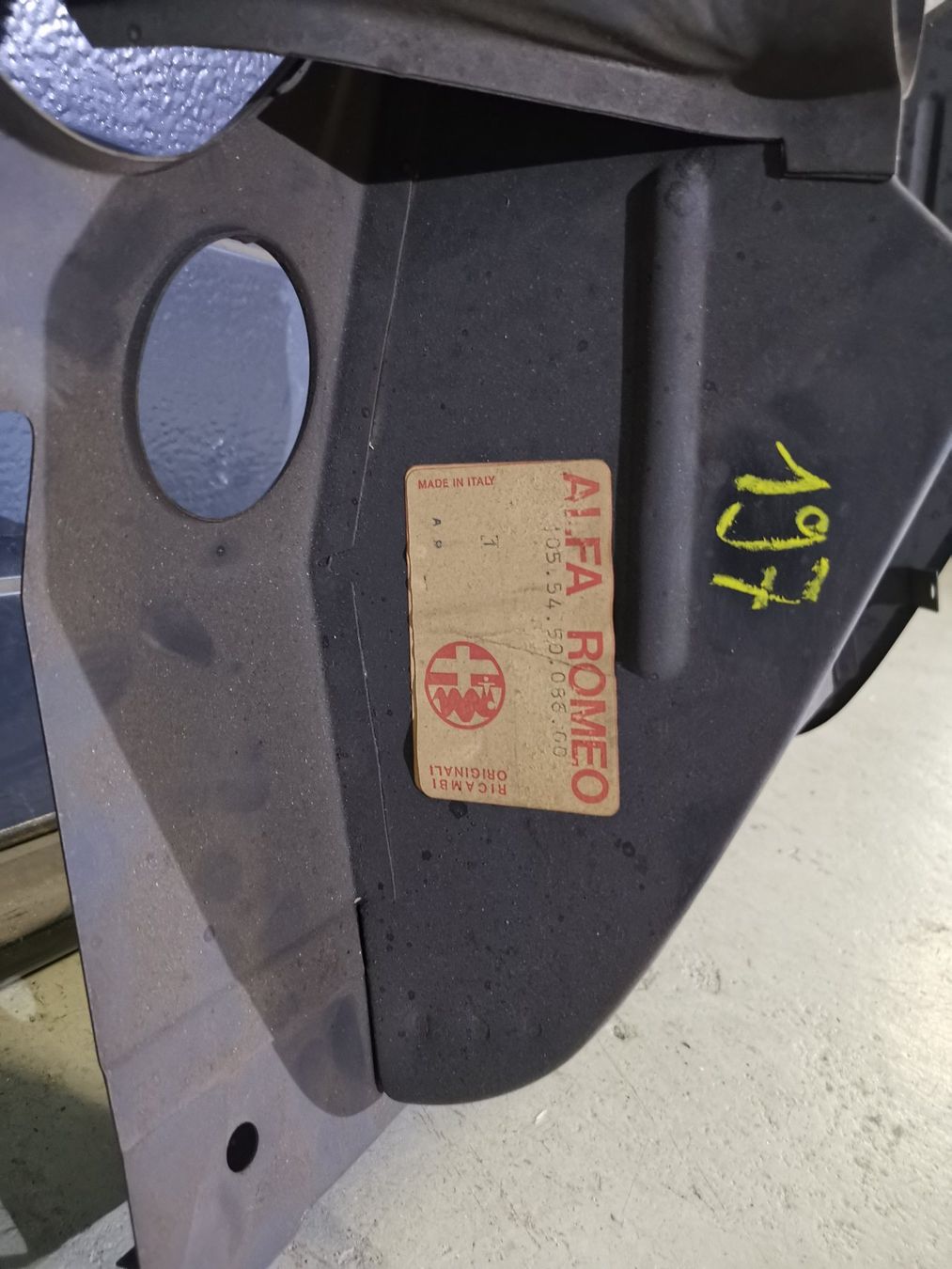Alfa Romeo Tutti pezzi di ricambio auto: 1750 + 2000 Berlina Kühlerkasten Frontrahmen – Usato da Thalwil venduto da Joker690 2