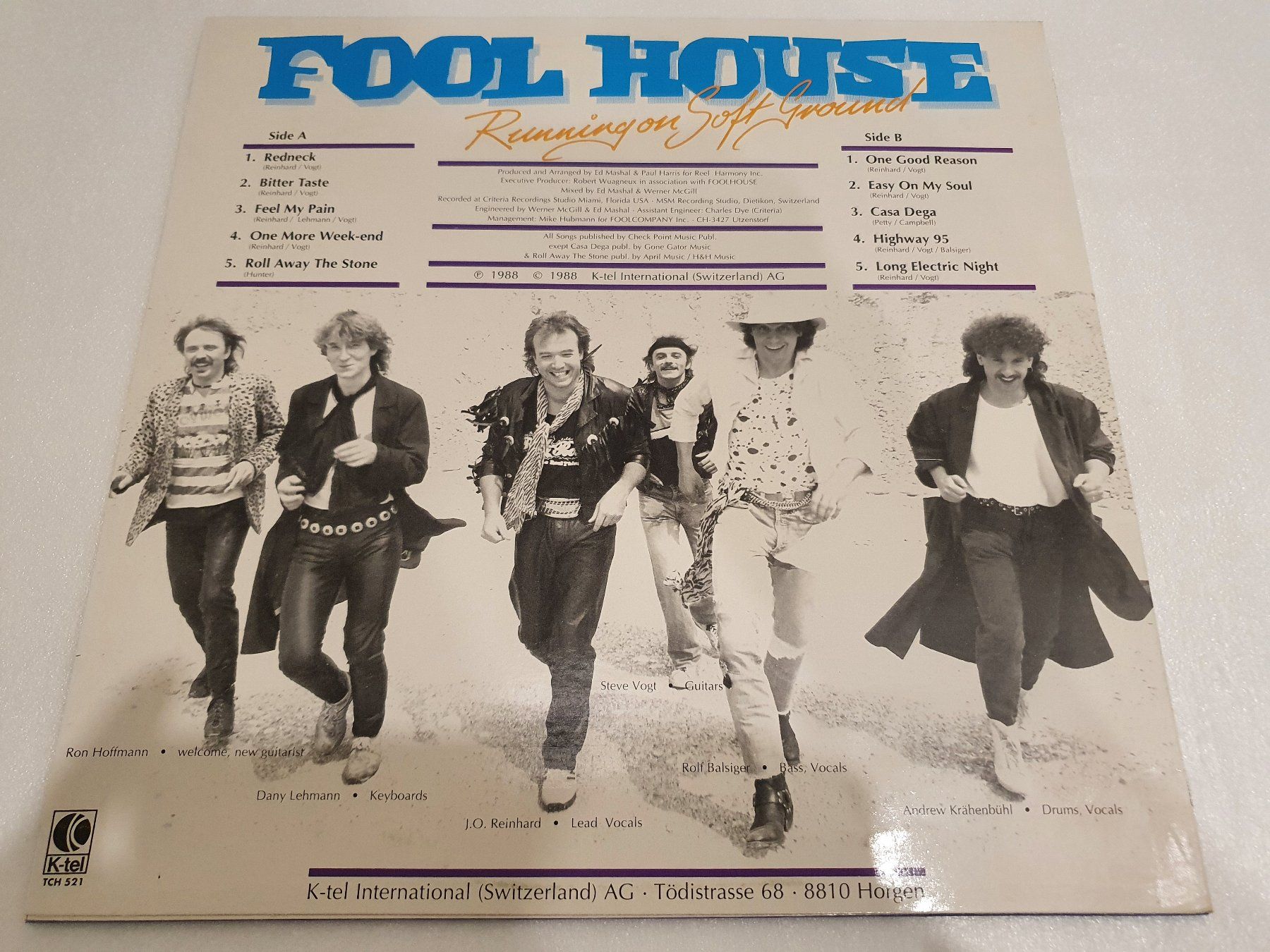 Vinyles: Fool House – Running On Soft Ground – D'occasion à Uster par Vinyl-Leidenschaft 1