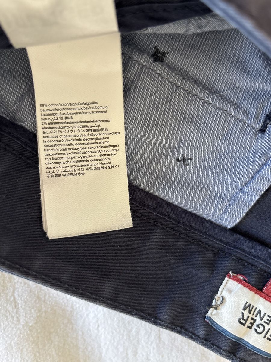 Tommy Hilfiger Pantaloni: Tommy Hilfiger Denim Chinos – Usato da Zürich venduto da Flo021000 2