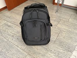 reise und laptopkoffer mit rollen und versenkbarem griff