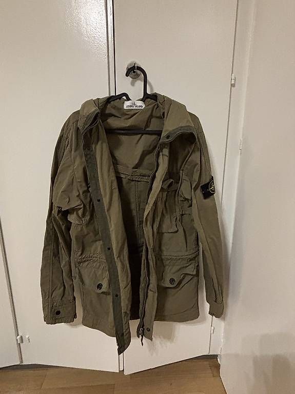 Jacken: Olivgrüne Stone Island  – Neu und originalverpackt aus Bern von deb_2wnq