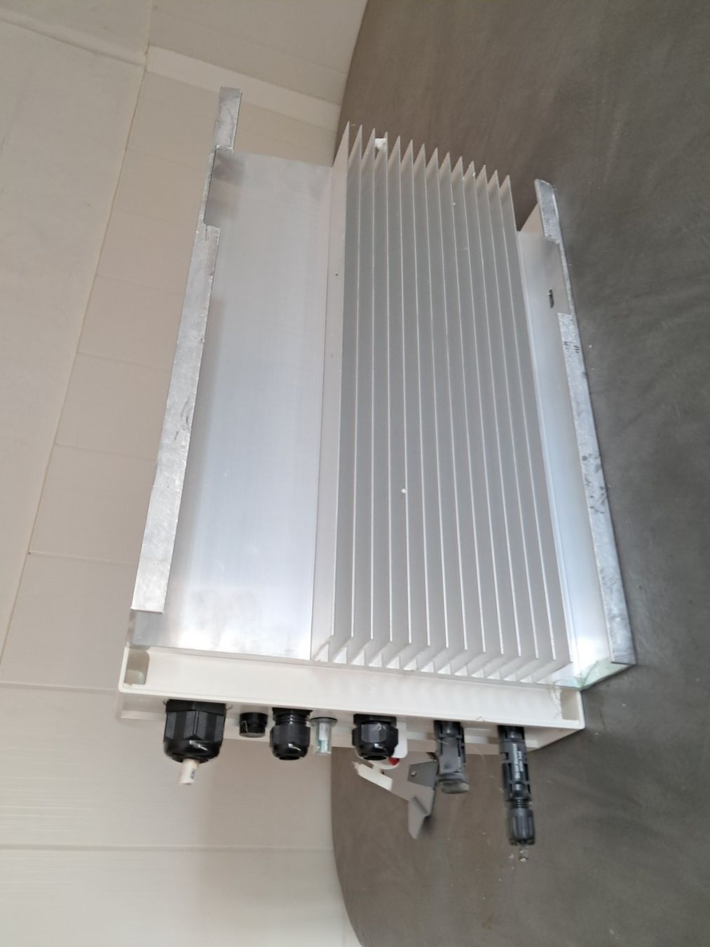 SolarEdge Onduleurs: Onduleur Solaredge SE10 – D'occasion à Geneveys-Coffrane par lesblesdor 2