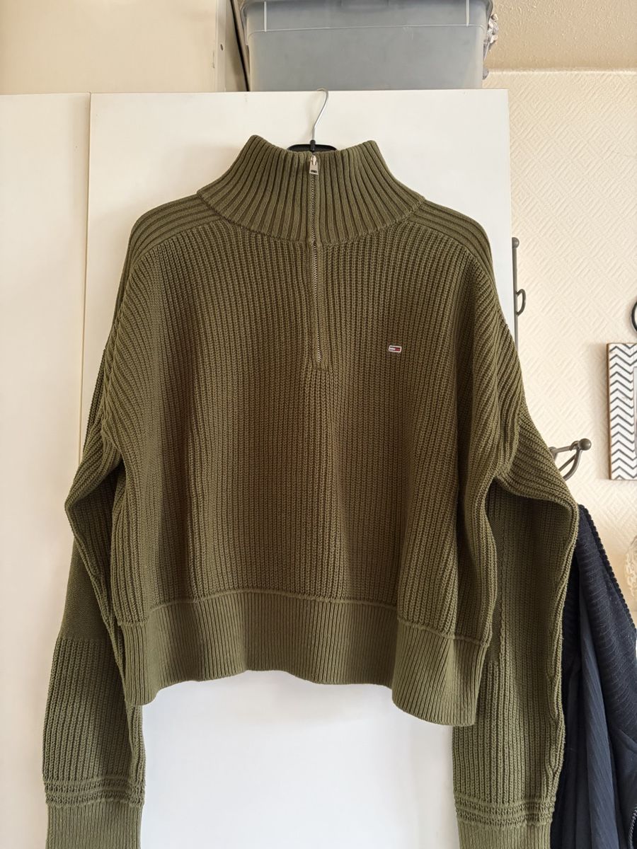 Tommy Hilfiger Maglioni & Felpe: Tommy Hilfiger Pulli – Usato da Basel venduto da Brunner.T