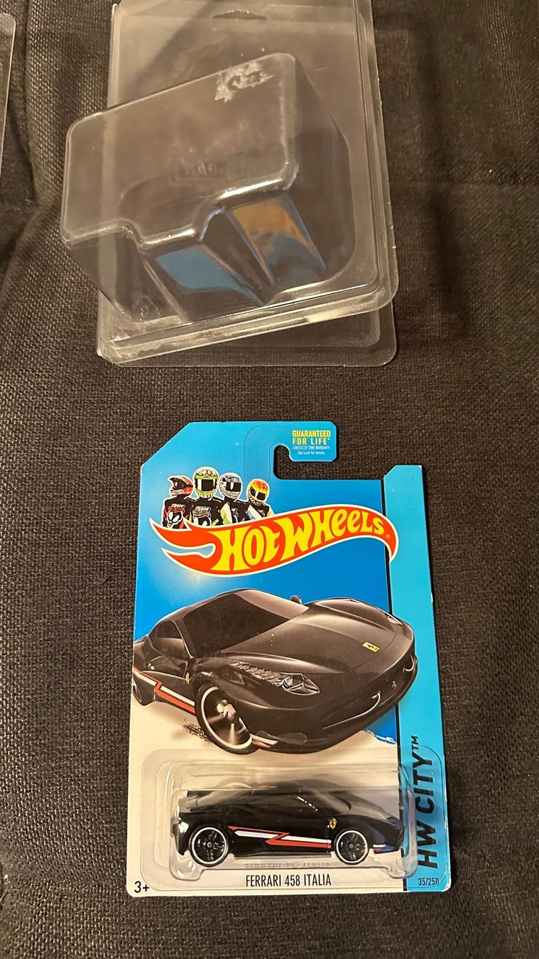 Hot Wheels Modellini d'auto: 4x Hot Wheels Ferrari OVP + Protector – Nuovo (secondo la descrizione) da Basel venduto da Brani91 4
