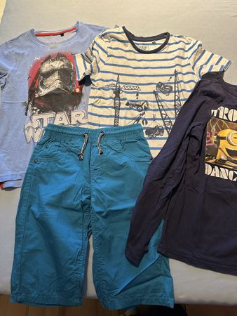 3 T-Shirts & Kurze Hose für Jungen, Grösse 122