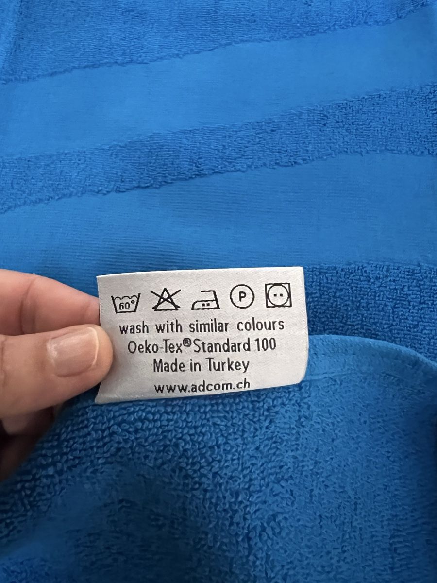Serviettes de bain: Strandtuch  – Neuf avec emballage d'origine à witterswil par Bargo 3