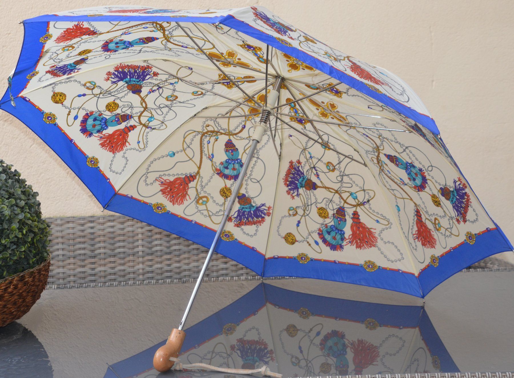 Dior Regenschirme: Christian Dior Regenschirm /  parapluie – Gebraucht aus Collonges von Auganien 3