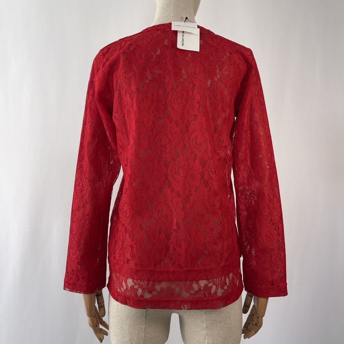 Comme Des Garcons Tops: COMME DES GARCONS Red Lace Top New – Neu und originalverpackt aus Emmen von Avviivva_Com2023 3