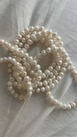 Collana perle bianche lunghezza circa 160 cm nuovo