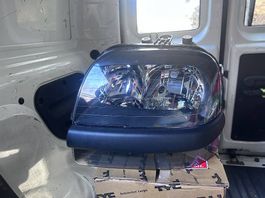 Phare giat doblo avant neuf