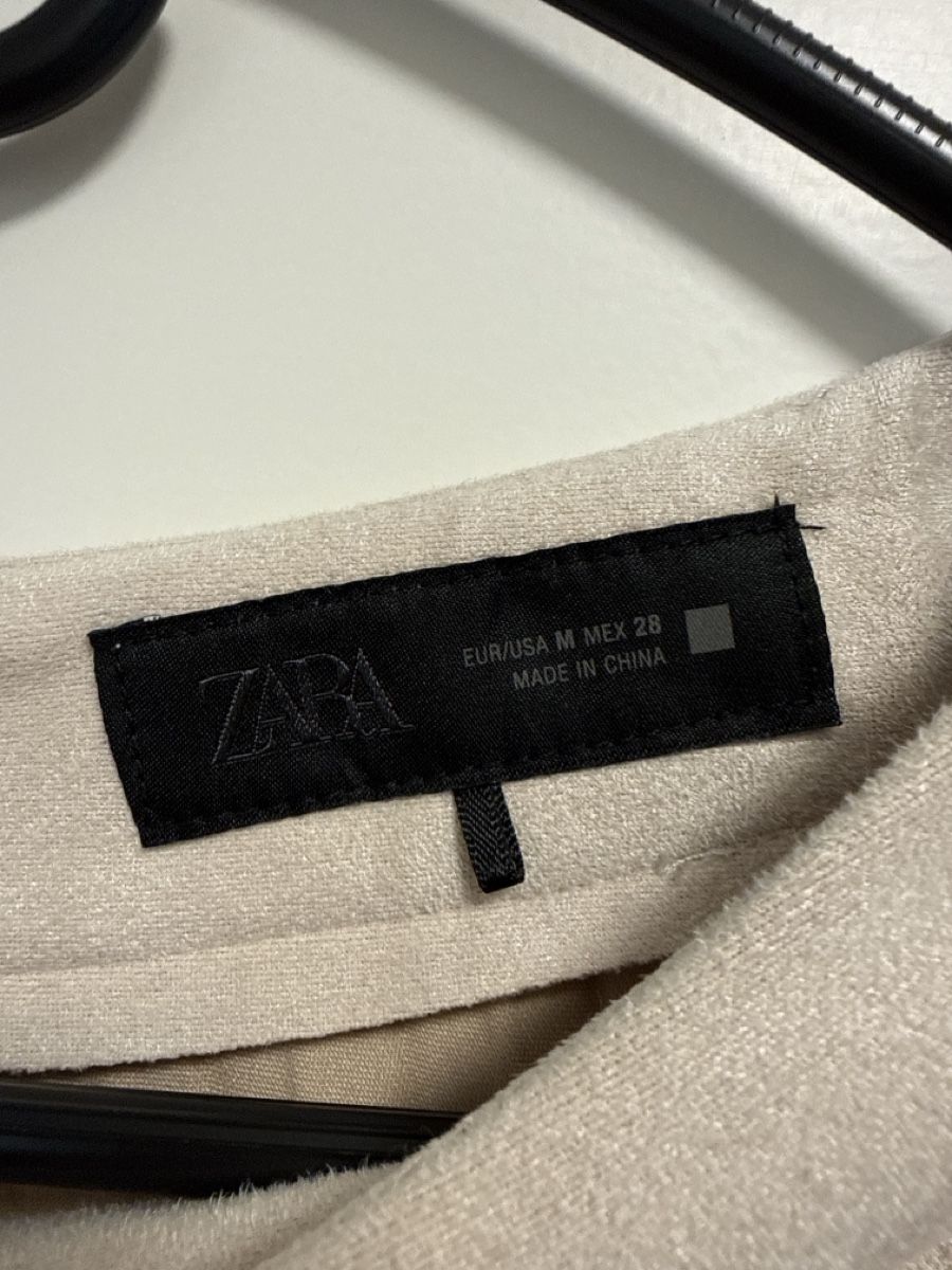 Zara Gonne: Zara Midirock Plissee Beige Gr. M – Nuovo (secondo la descrizione) da Sisseln AG venduto da Baslerin1981 1