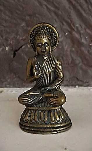 Skulpturen & Statuen: Buddha Figur Messing in der Vitarka Mudra Geste – Gebraucht aus Zürich von leachim321