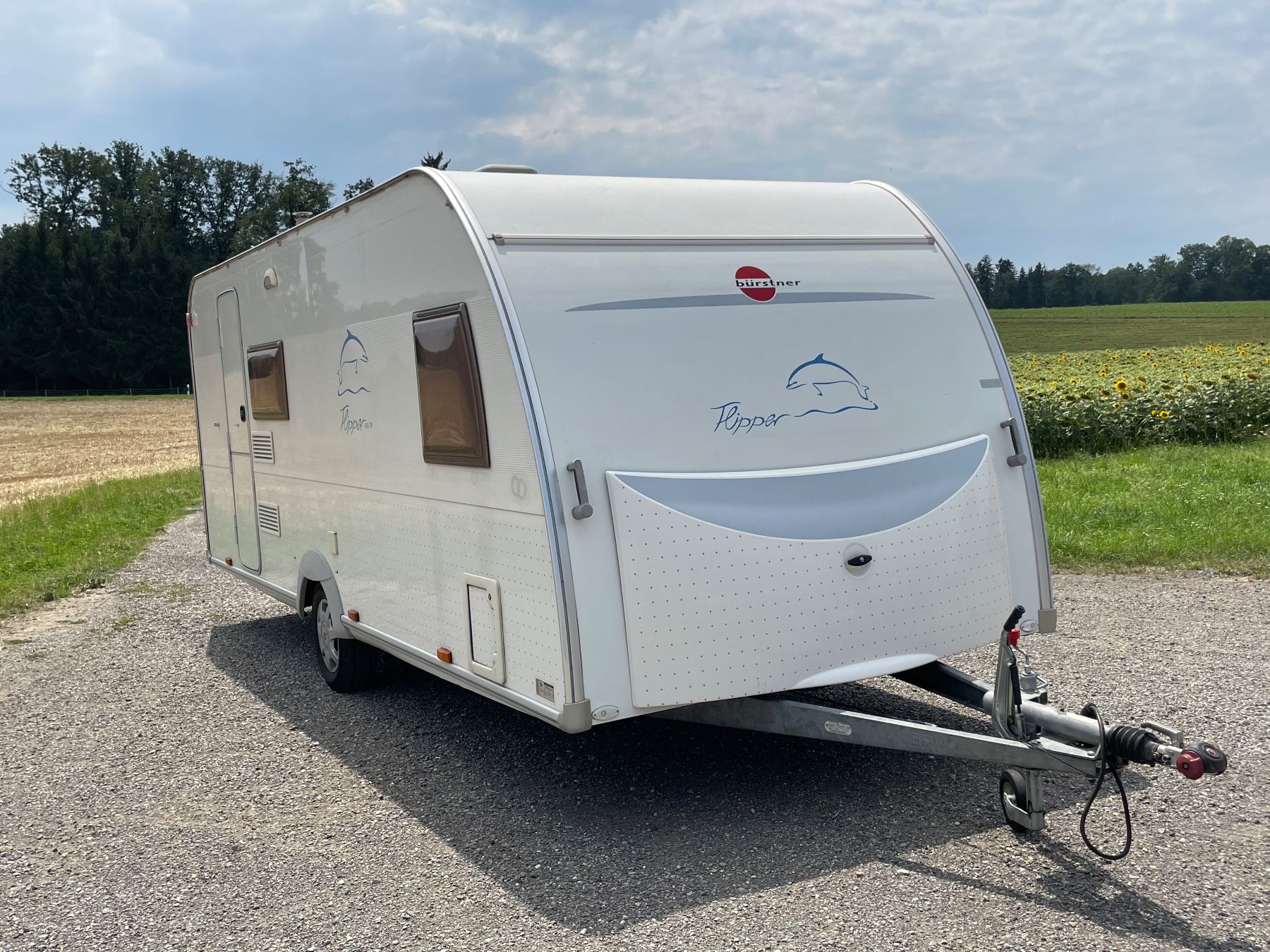 Bürstner Véhicules de camping: Bürstner Flipper 495 TK mit Etagenbett – D'occasion à Gachnang par hosti8547