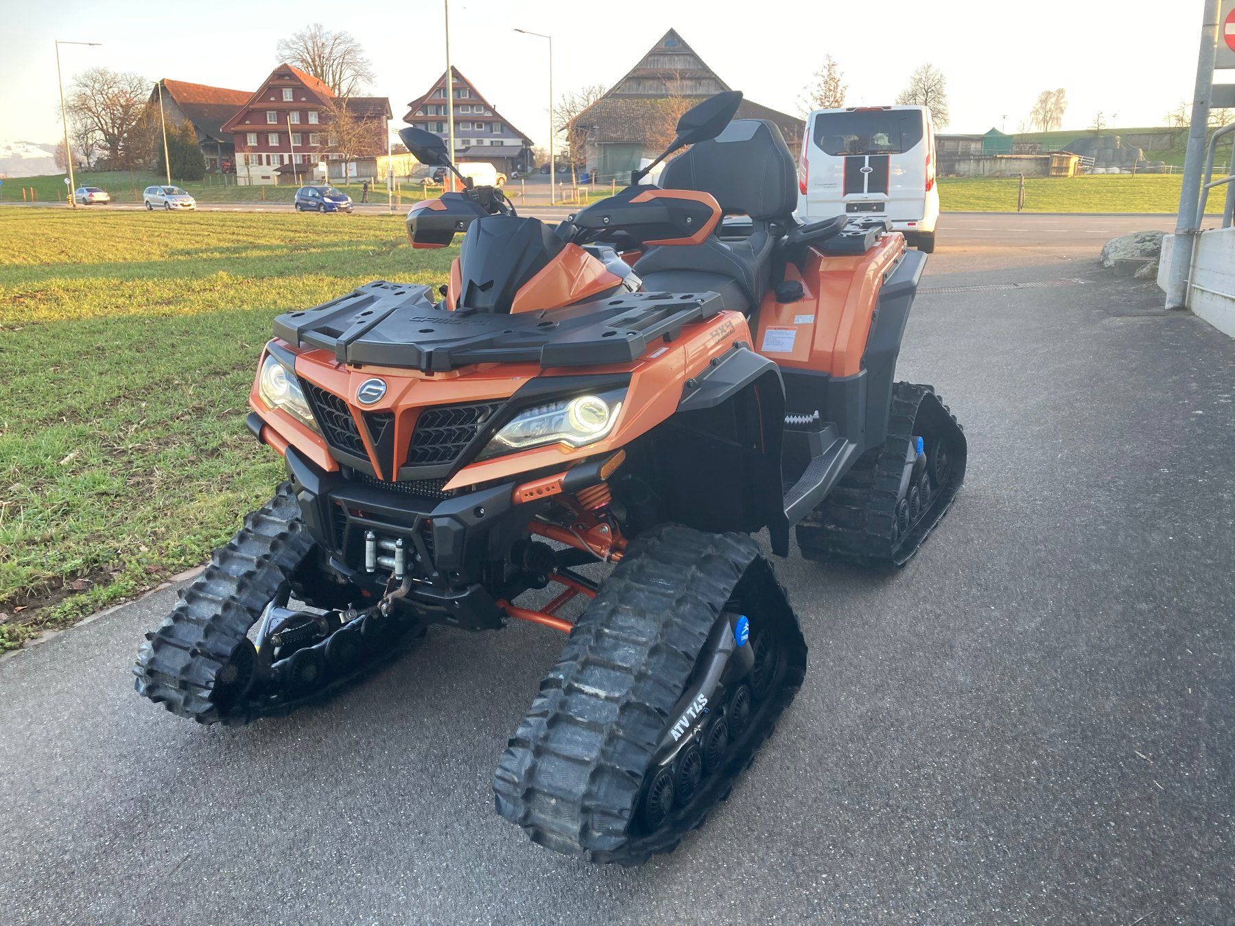 Cf Moto ATV / Quad: CForce 1000 mit Raupen Quad 68PS – Usato da Cham venduto da WB2223