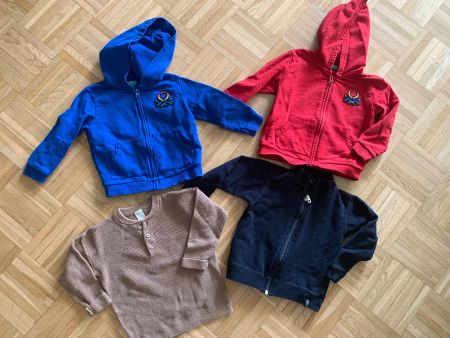 Lot de 4 pulls/jaquettes zip / taille 98
