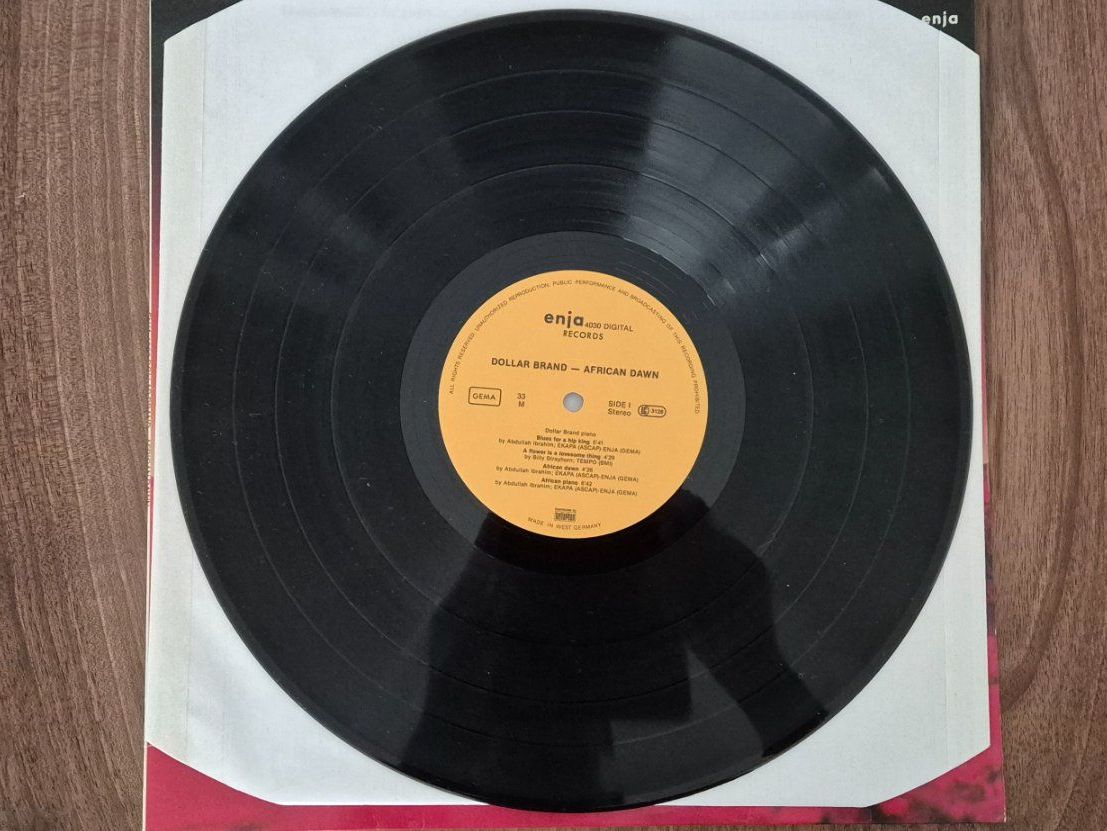 Schallplatten: Dollar Brand - African Dawn – Gebraucht aus Emmenbrücke von eneredi 2