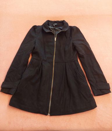 Schwarzer H&M Kurzmantel Gr. 38 Winter- und  Übergangszeit