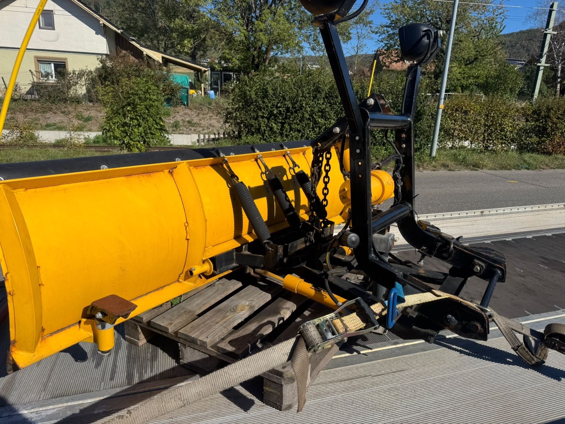 Déneigement: Meyer Diamond Schneepflug EZ-Mount Plus – D'occasion à Siblingen par Zaidan-Automobile.