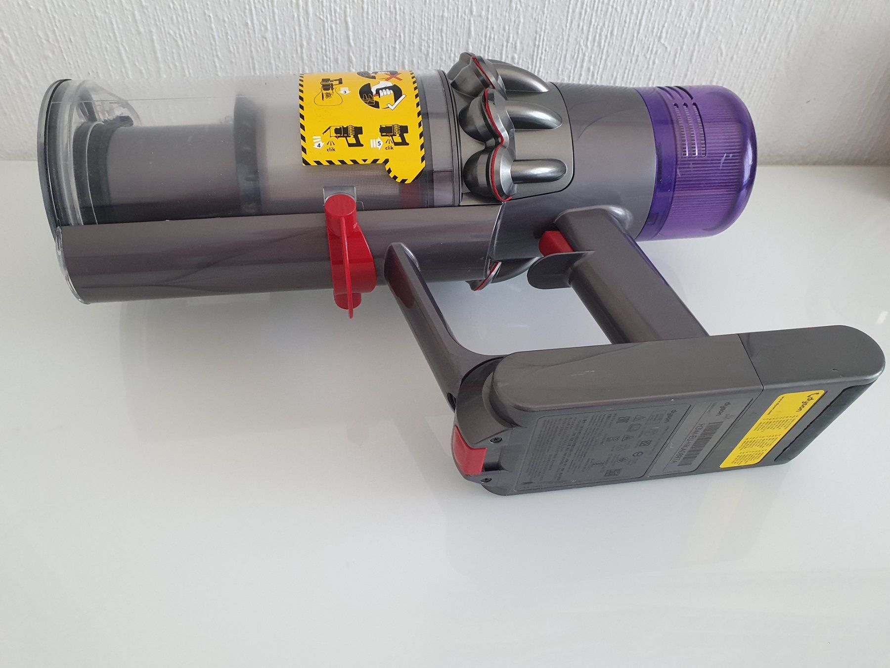 Dyson Aspirateurs & Accessoires: Dyson V11 déffectieux – Défectueux à Lausanne par Af2016 4