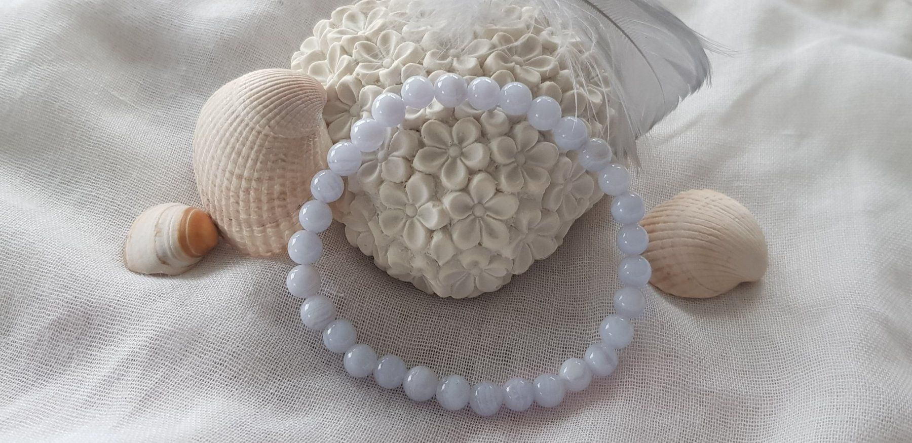 Bracciali & Braccialetti: Armband Chalcedon 6mm – Nuovo (secondo la descrizione) da Walterswil SO venduto da Mama_noel