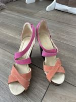 Elegant pink suede sandals high- perfect for summer days!