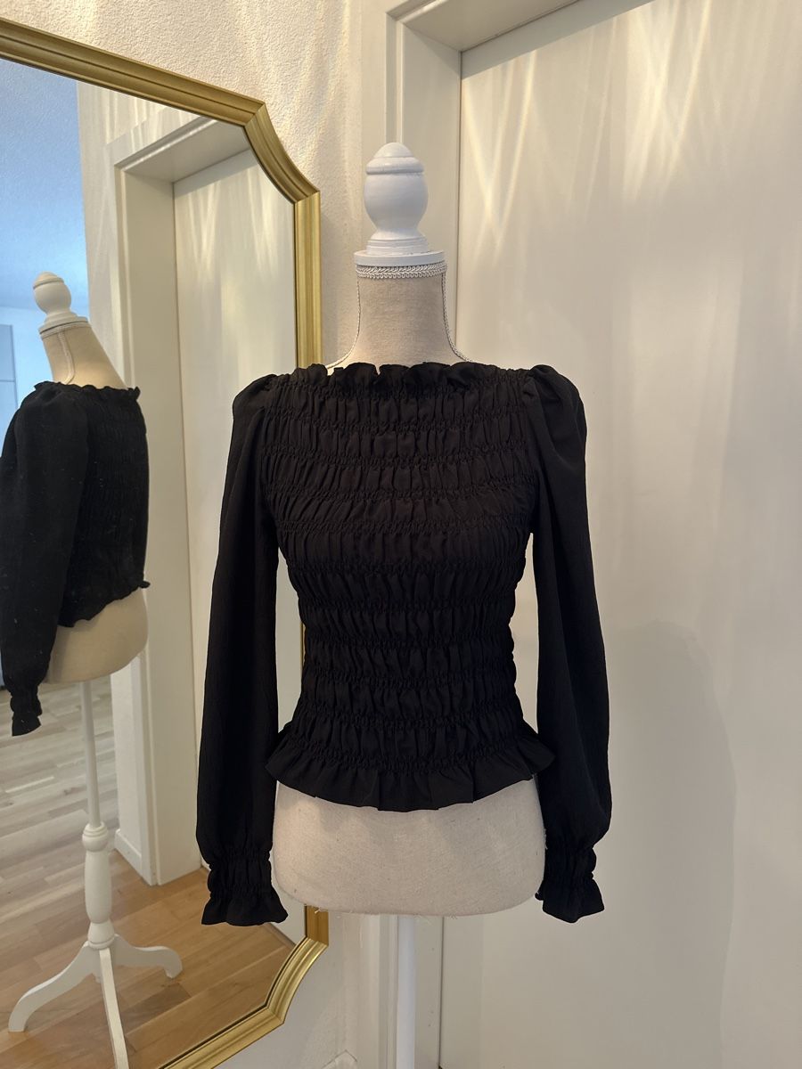 H&M Blusen: Bluse  Schwarz H&M - Gr. 34 – Neu (gemäss Beschreibung) aus Affoltern am Albis von mir_zjl8