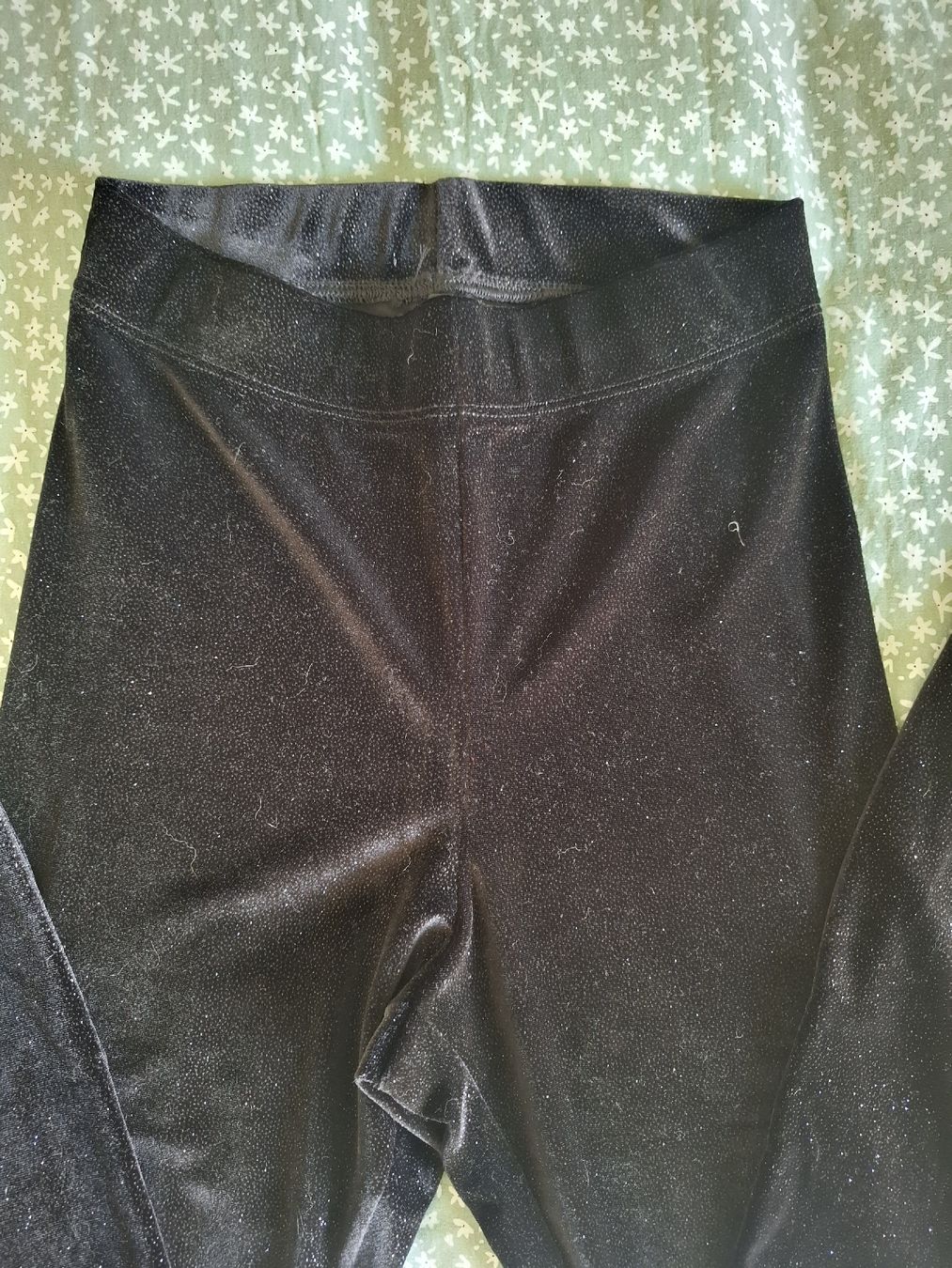 Calzedonia Leggings: Leggings en velours pailleté – Nuovo (secondo la descrizione) da La Tour-de-Peilz venduto da Marin_nette 1