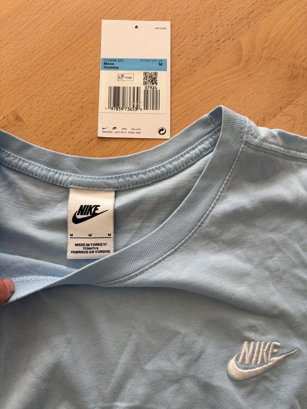 Nike T-shirt: Nike Herren T-Shirt hellblau, Gr. M – Usato da Zürich venduto da fbsm 1