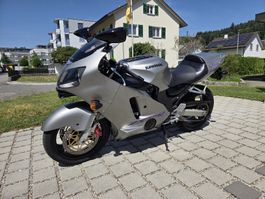 Kawasaki Ninja ZX-12R (2001)